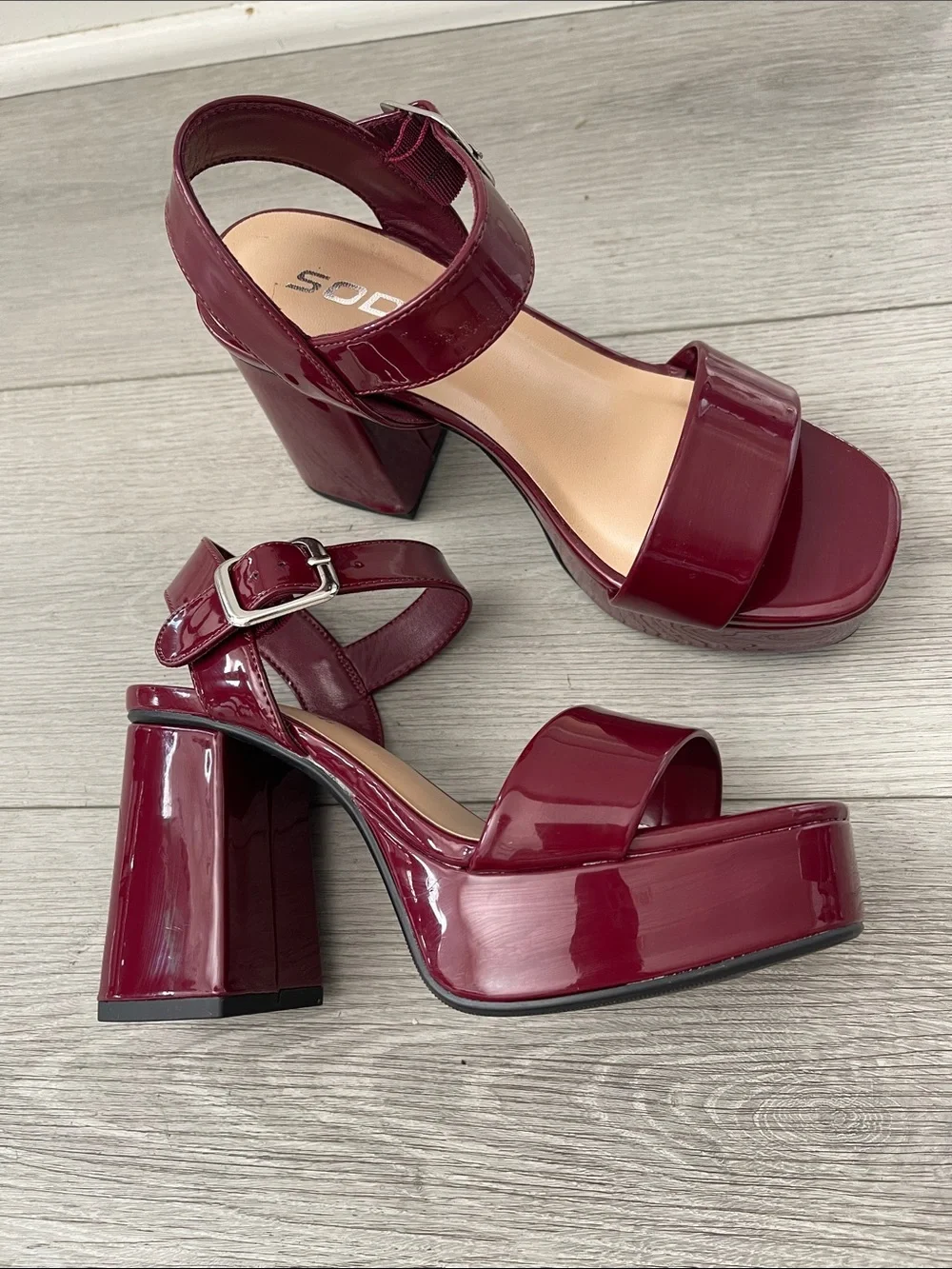 Women's Platform Block Heel Sandals - Burgundy Patent